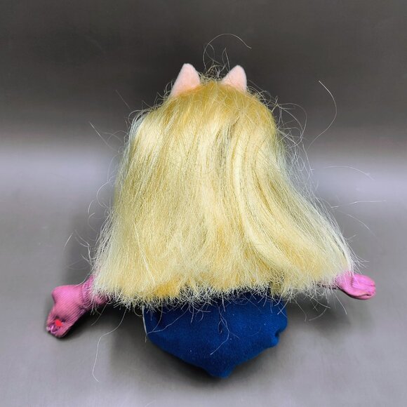 Muppets Miss Piggy Plush Beanbag Doll 9 inch - Picture 4 of 6